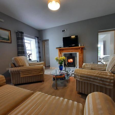 Conneelys Cottage, Connemara, Clifden, H71Y096 Kültér fotó